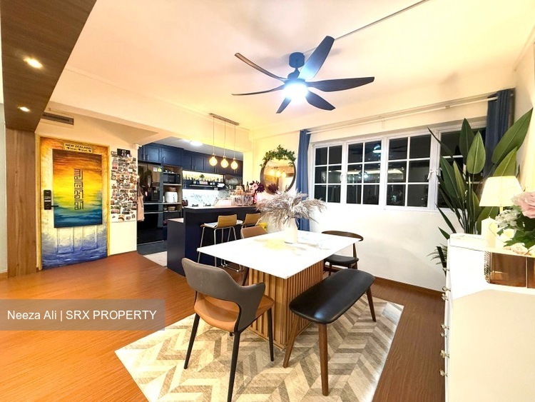 Blk 260 Jurong East Street 24 (Jurong East), HDB 5 Rooms #503874511